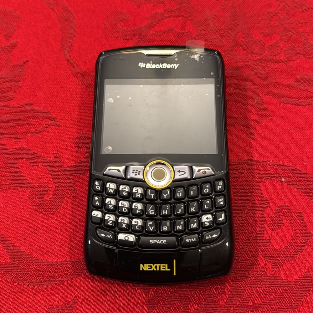 Nextel Blackberry curve 8350i new in box